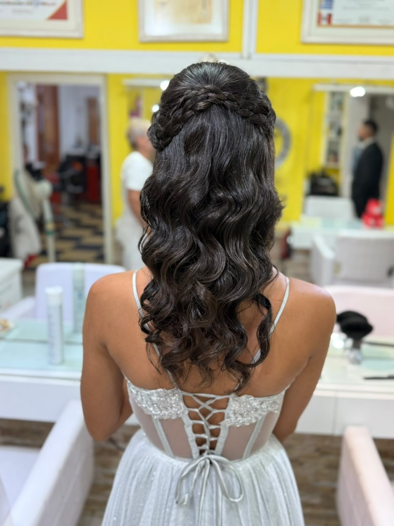 Media cola con trenza para evento